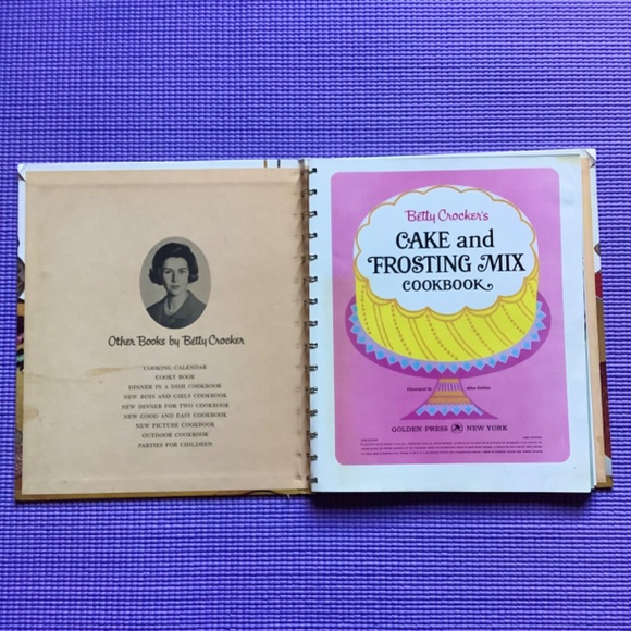 Vintage 1966 BETTY CROCKER’S CAKE and FROSTING MIX COOKBOOK - Picture 2 of 9